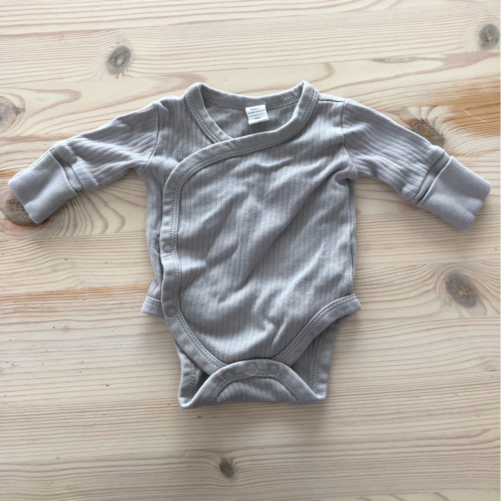 Colored Organics Ribbed Long Sleeve Bodysuit